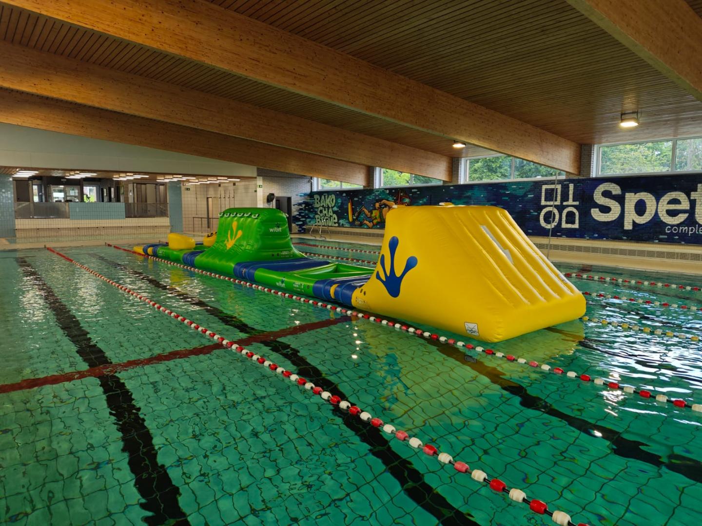 🎊✨ UNE FÊTE D’ANNIVERSAIRE QUI FAIT DES VAGUES ! ✨🎊